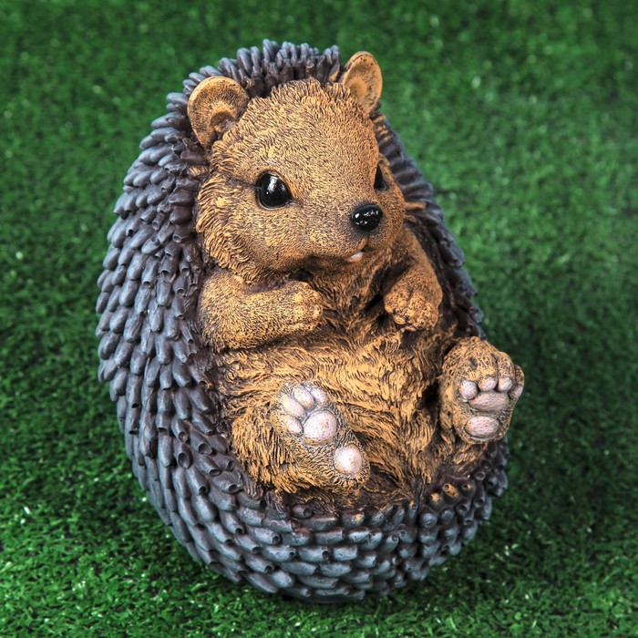 Садовая фигура "Ёжик на спине большой"