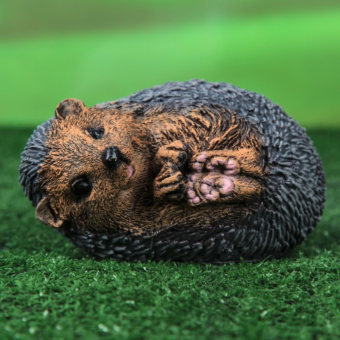 Садовая фигура "Ёжик на боку"