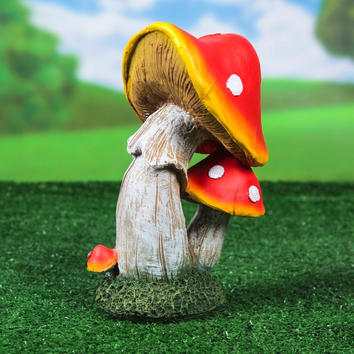Садовая фигура "Мухоморы"