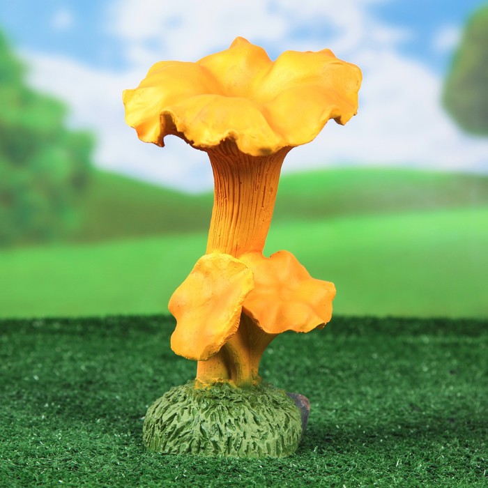Садовая фигура "Гриб лисичка"