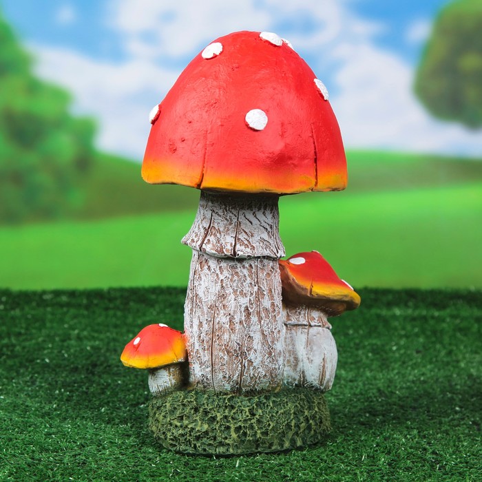 Садовая фигура "Три весёлых мухомора"