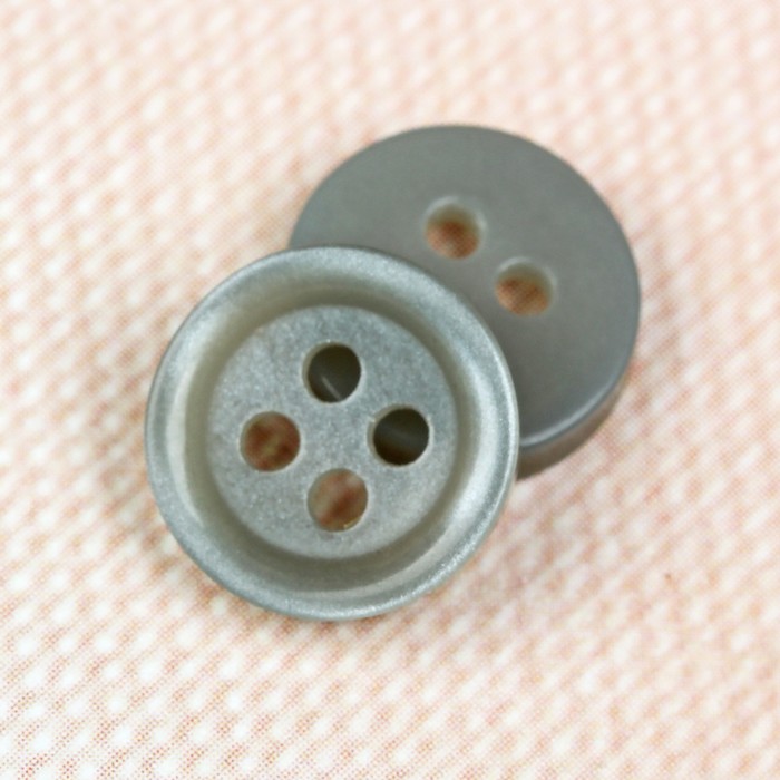 Пуговица блузочная/рубашечная, 4 прокола, 10мм, цвет серый