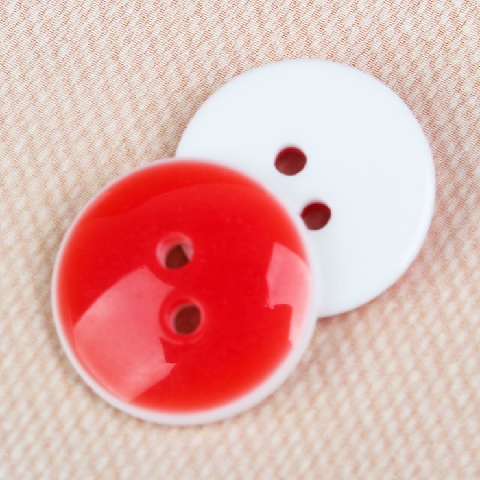 Пуговица декоративная, 2 прокола, 15мм, цвет красный