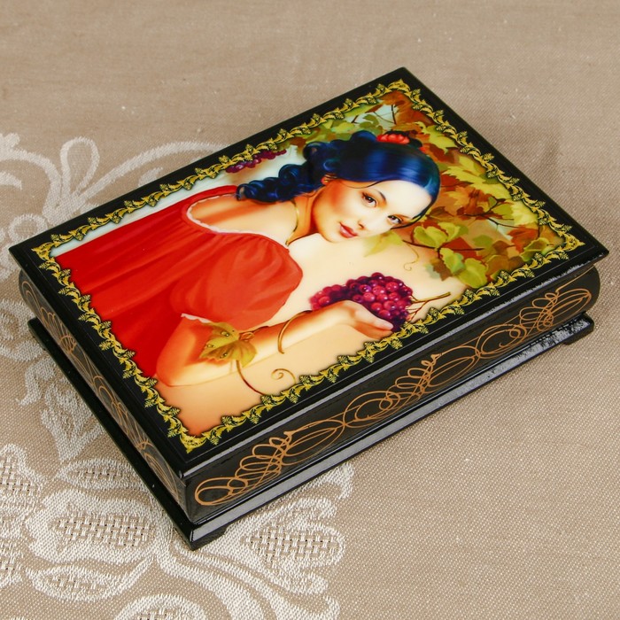 Шкатулка «Портрет 23», лаковая миниатюра, 10х14 см