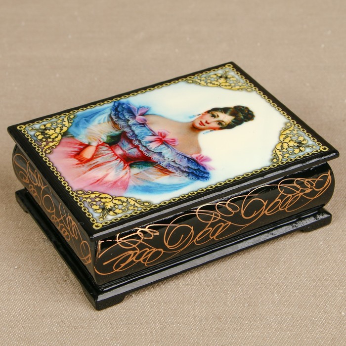 Шкатулка «Портрет 3», лаковая миниатюра, 8х10,5 см