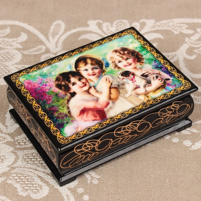 Шкатулка «Портрет 7», лаковая миниатюра, 8х10,5 см