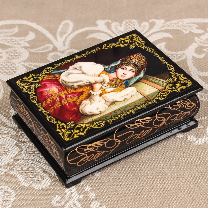 Шкатулка «Портрет 15», лаковая миниатюра, 8х10,5 см
