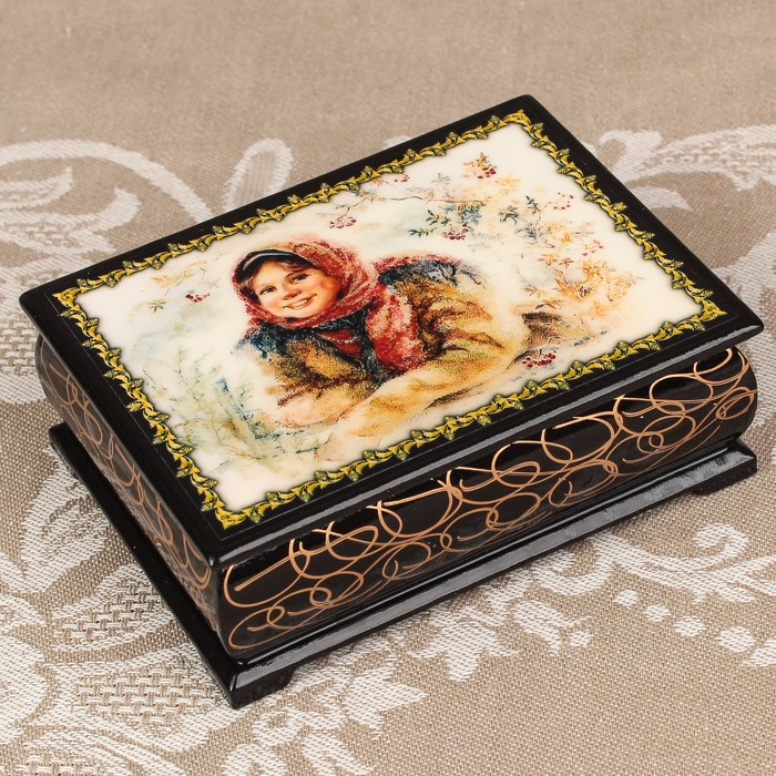 Шкатулка «Портрет 38», лаковая миниатюра, 8х10,5 см