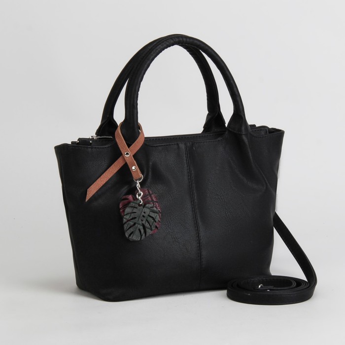 Сумка женская, отдел с перегородкой на молнии, наружный карман, длинный ремень, цвет чёрный