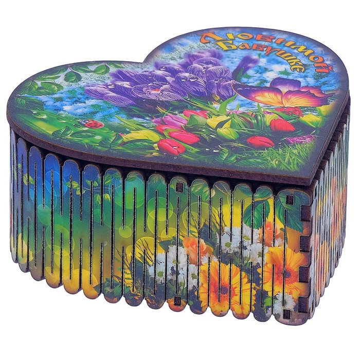 Шкатулка-сердце "Любимой бабушке" 12.5х12х5.5см