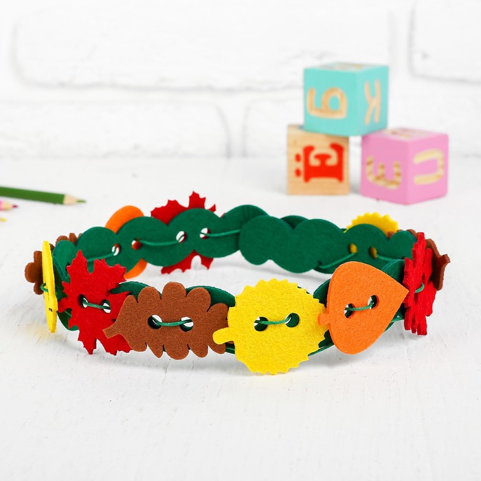 Шнуровка "Венок из листьев"