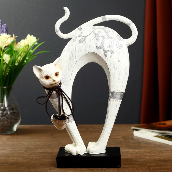 Сувенир полистоун "Котик с сердечком на ошейнике выгнул спинку" 35х22х10,5 см