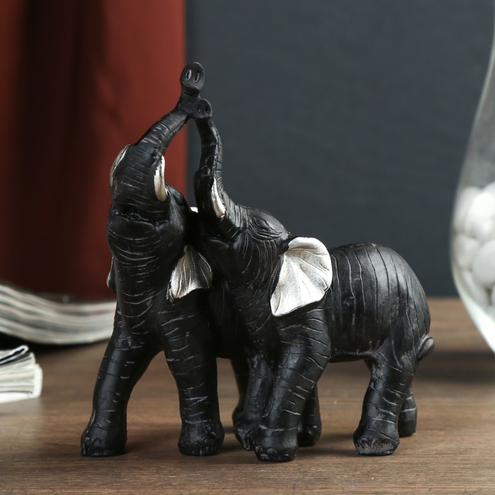 Сувенир полистоун "Два слона африканских чёрных" серебряные ушки 13х12,5х6,7 см