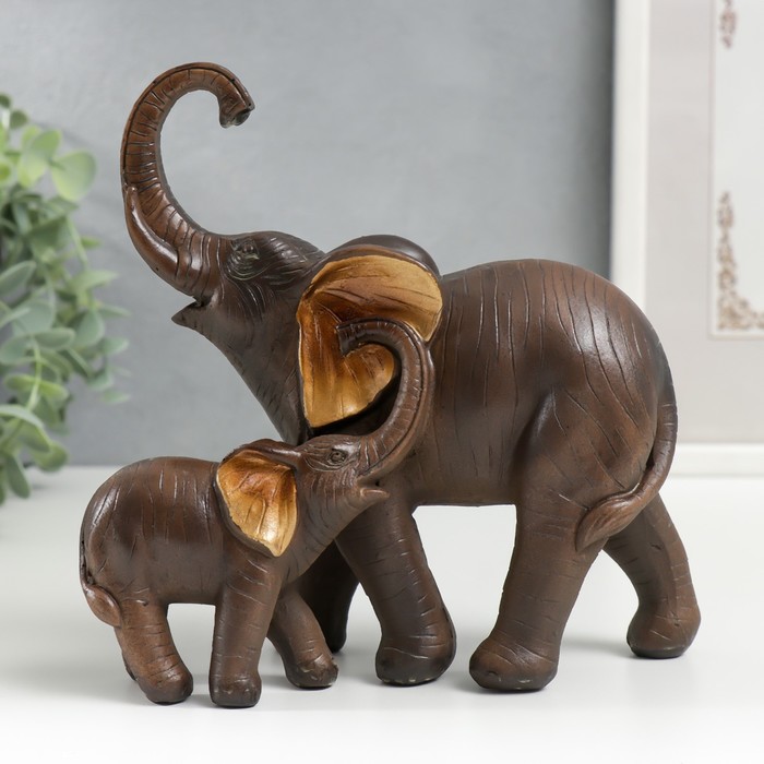 Сувенир полистоун Слон африканский коричневый со слонёнком золотые ушки 17,5х17,5х8 см