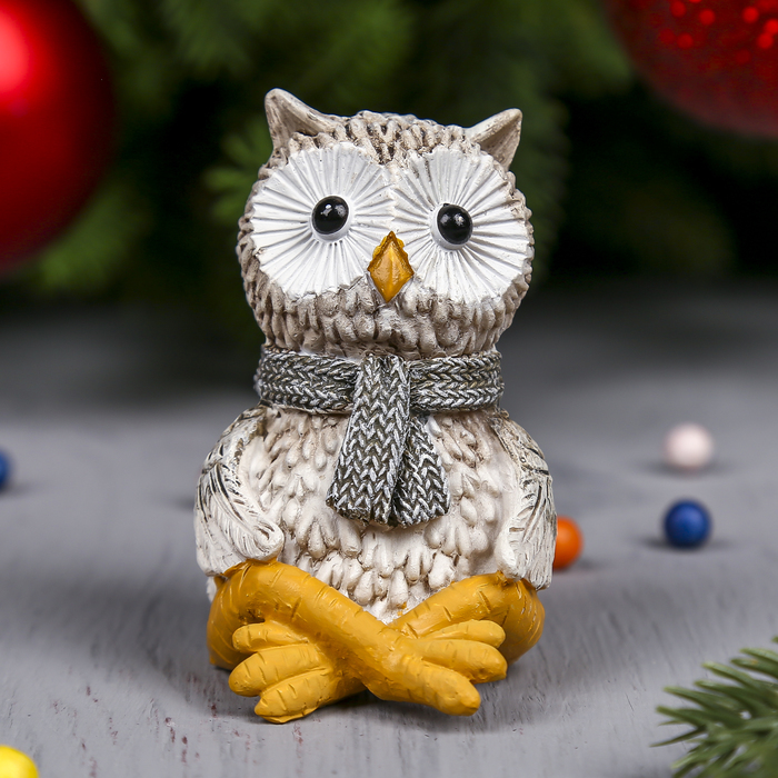 Сувенир полистоун "Серый совёнок в шарфике" 7х4,5х5,8 см