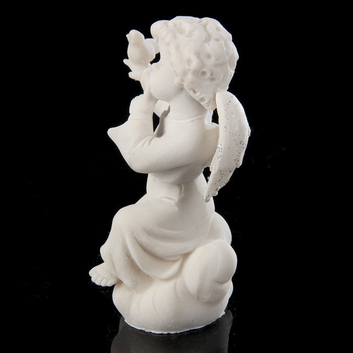 Сувенир полистоун "Ангел с птичкой" 10,8х7,5х4,5 см