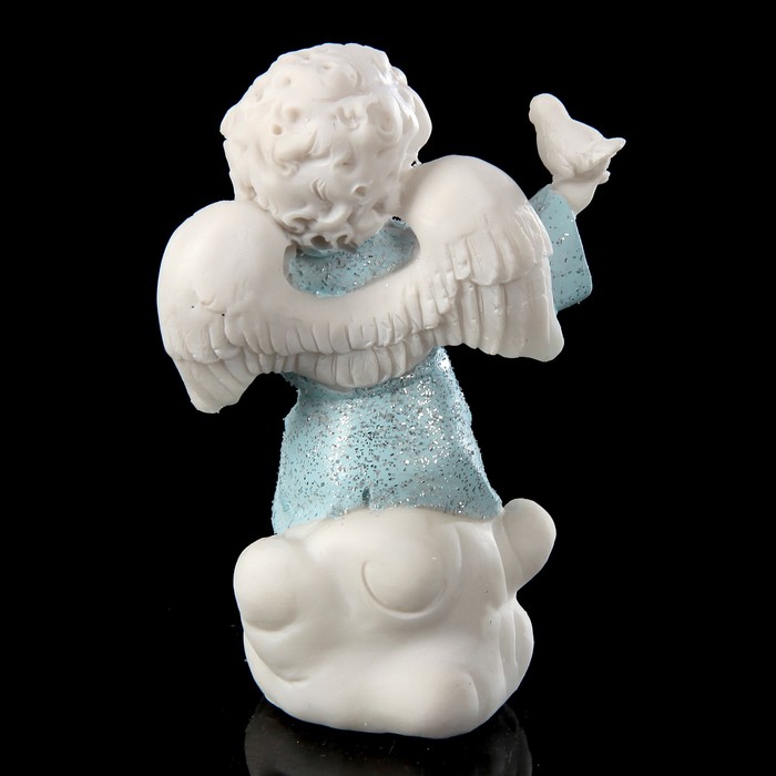 Сувенир полистоун "Ангел в голубом платье с птичкой" 10,8х7,5х4,5 см