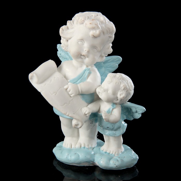 Сувенир полистоун "Ангелочки с голубыми крыльями на облачке" 9,5х7х6 см