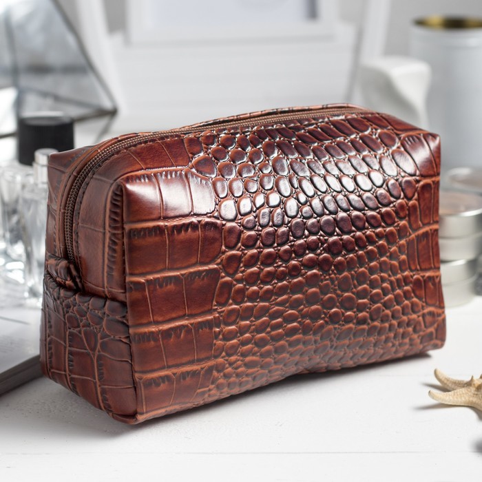 Сумка-косметичка, отдел на молнии, крокодил, цвет красный/коричневый