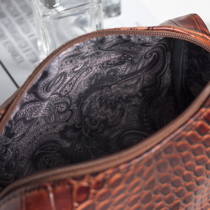 Сумка-косметичка, отдел на молнии, крокодил, цвет красный/коричневый