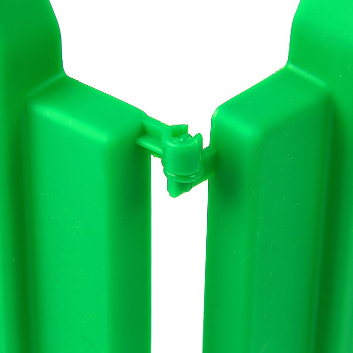 Ограждение декоративное, 29 х 270 см, 10 секций, пластик, зелёное, «Дощечки»