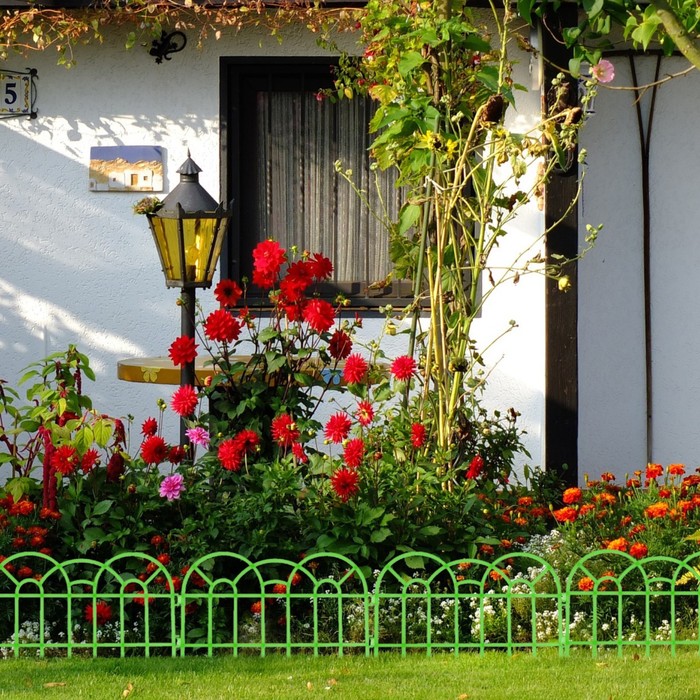 Ограждение декоративное, 34 х 300 см, 7 секций, пластик, салатовое, «Аркада»