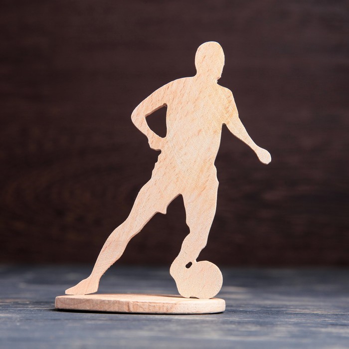 Футболист на подставке под декупаж вид2, бук, 13 см