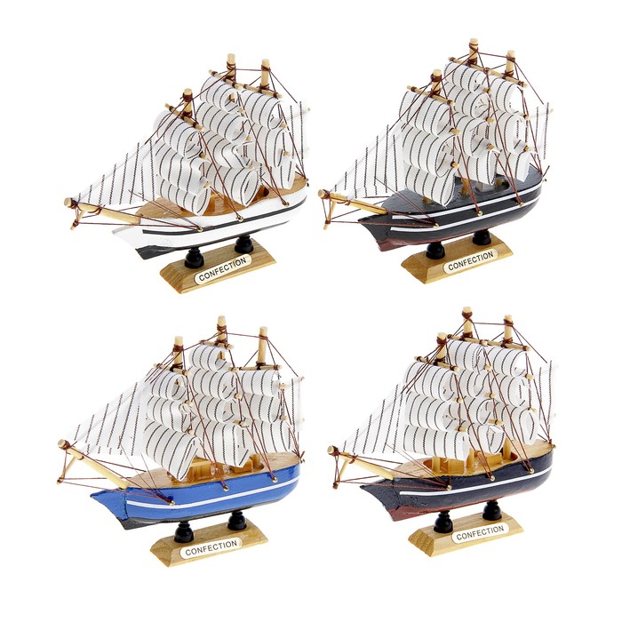 Корабль сувенирный малый «Трёхмачтовый», борта с полосой, паруса белые, микс, 14 × 3,5 × 13 см