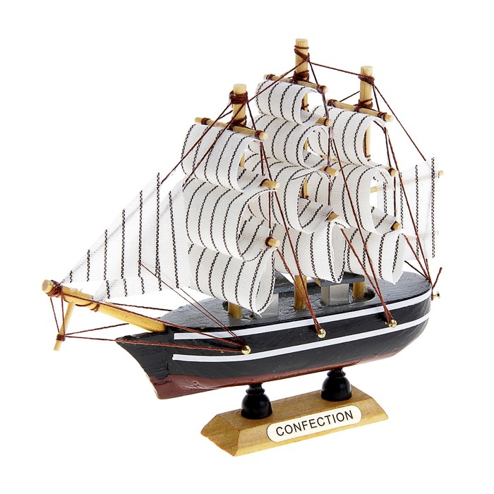 Корабль сувенирный малый «Трёхмачтовый», борта с полосой, паруса белые, микс, 14 × 3,5 × 13 см