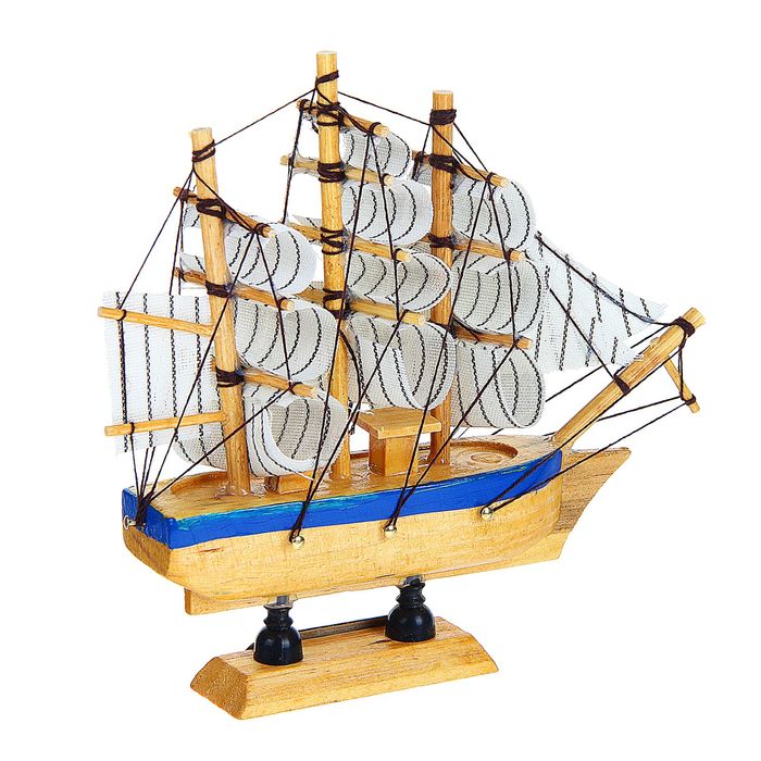 Корабль сувенирный малый «Трёхмачтовый», борта светлое дерева, паруса белые с полосами, микс, 14 × 3,5 × 13 см