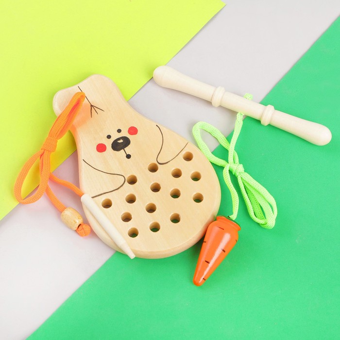 Шнуровка "Зайка с морковкой"