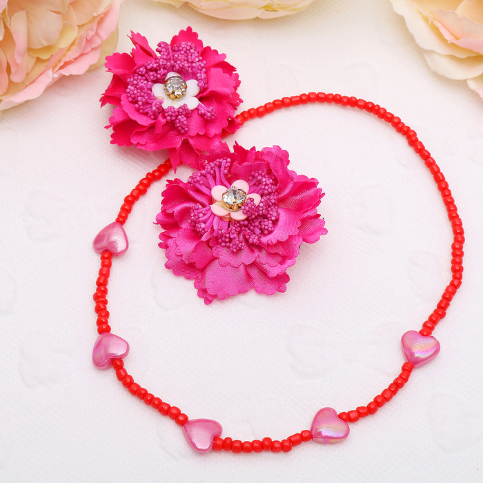 Набор детский "Выбражулька" 3 предмета: 2 заколки, бусы, цветок с тычинками, цвет малиновый