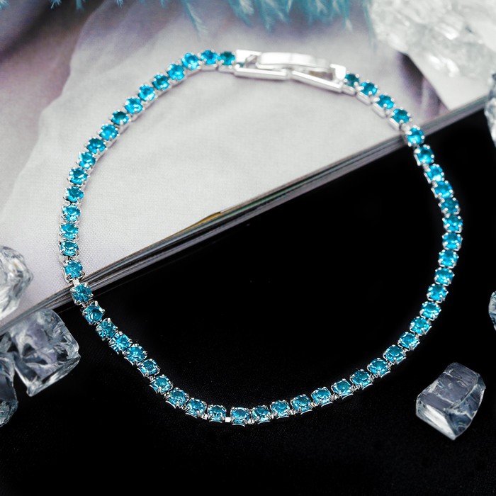 Браслет со стразами "Лёд" элегантность, 1 ряд, цвет радужно-голубой в серебре