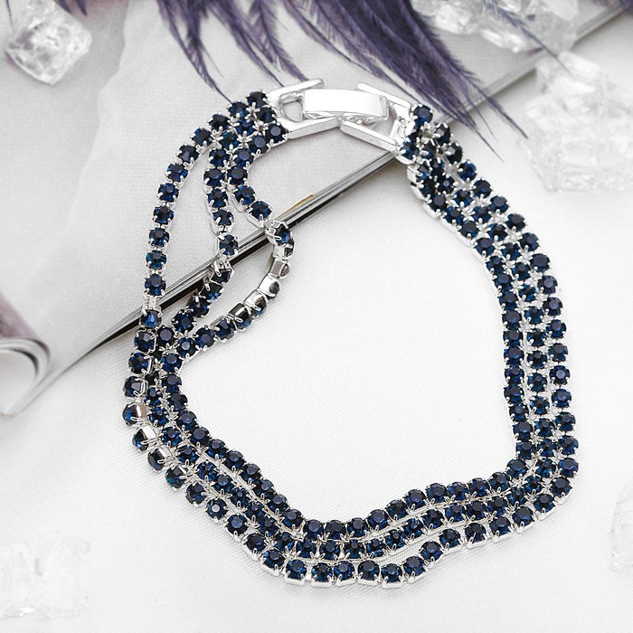 Браслет со стразами "Лёд" элегантность, 3 ряда, цвет тёмно-синий в серебре
