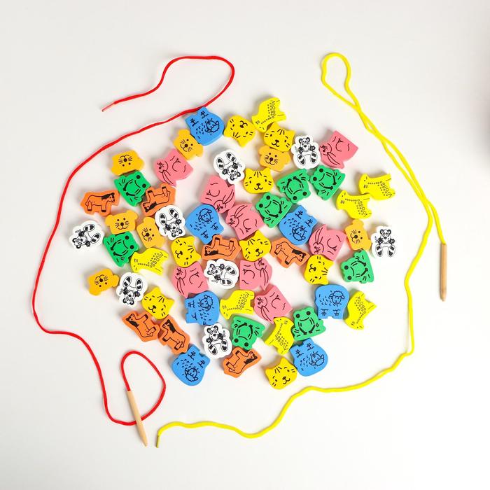 Шнуровка в банке 60 деталей "Животные", 2 иглы дерев , 2 шнурка, цвета МИКС