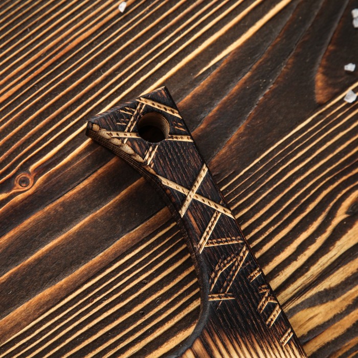 Доска для нарезки и подачи "Топор", массив дуба, 38×17 см