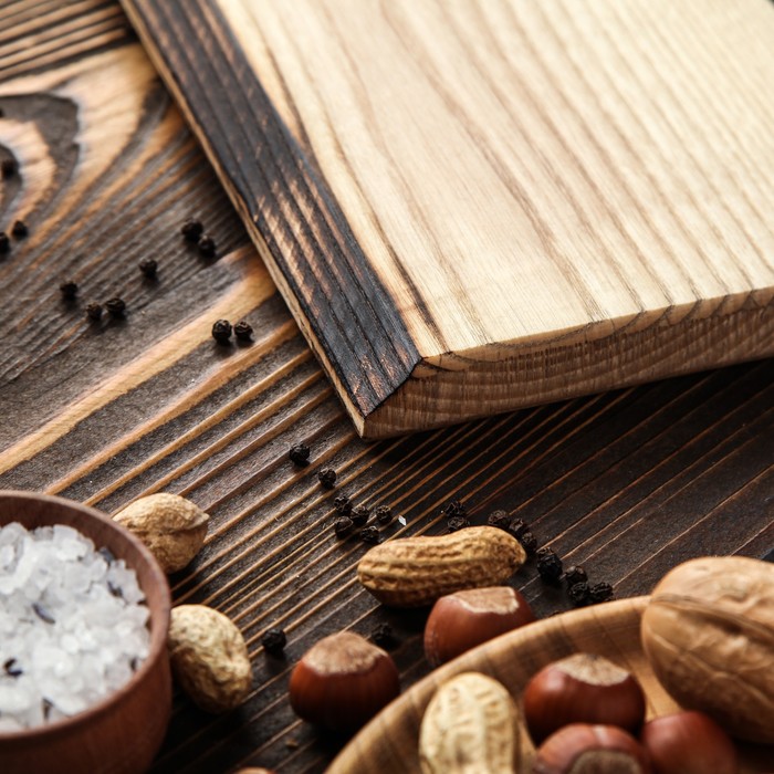 Доска для нарезки и подачи "Топор", массив дуба, 38×17 см