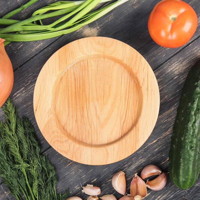 Тарелка обеденная, массив бука, 18 см