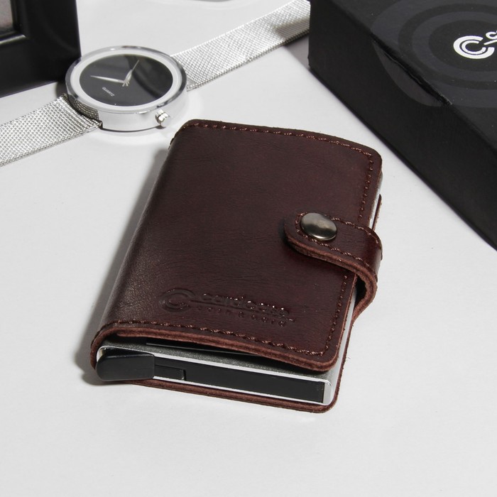 Портмоне, 2 отдела для купюр, защитный отдел для карт, коричневый крейзи-пулап