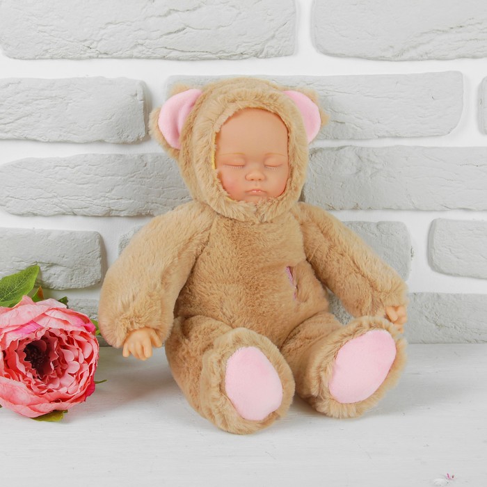 Мягкая игрушка "Кукла в пушистом костюме медведя", закрытые глазки, цвета микс