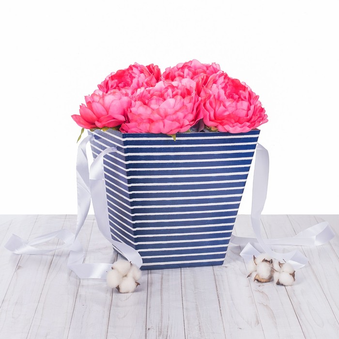 Коробка трапеция «Морская полоска», микрогофра, 23,6 х 24,5 х 15 см