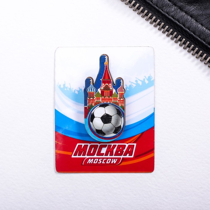 Значок деревянный «Москва» (Собор Василия Блаженного, мяч), 2.3 х 4.8 см