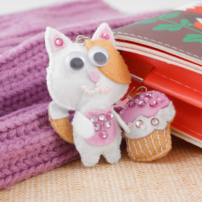 Брелок из фетра своими руками "Котик"