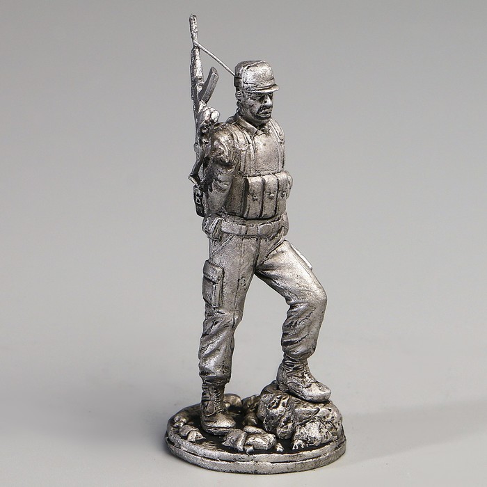 Оловянный солдатик "Радист ВДВ"