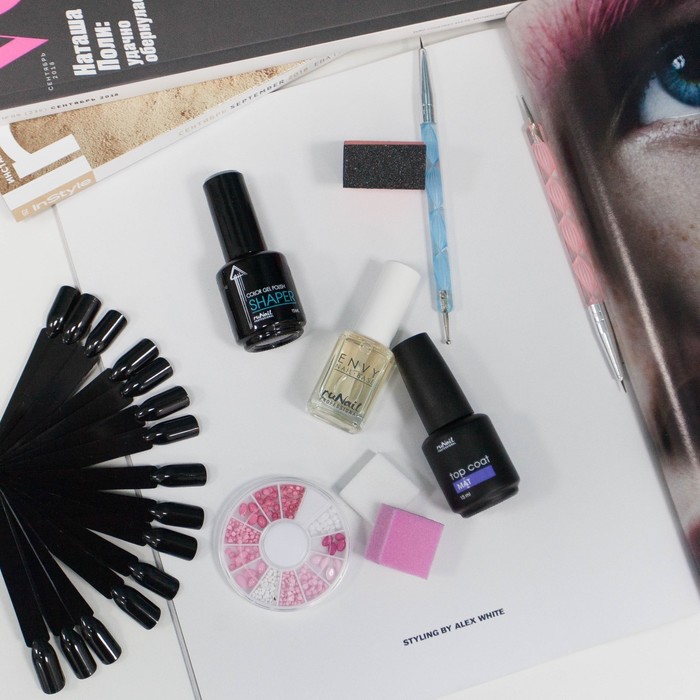 Палитра для лаков на кольце, 24 ногтя, цвет чёрный