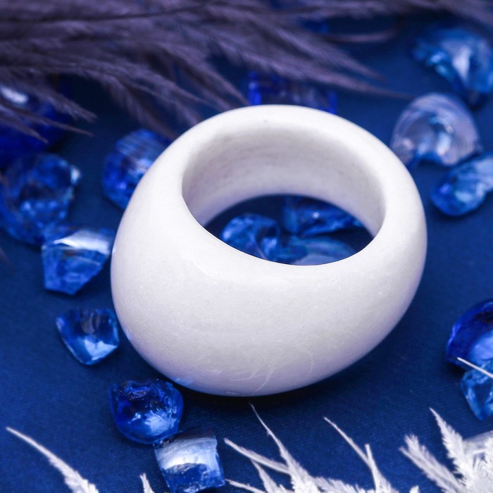 Кольцо литое "Агат белый", размер МИКС