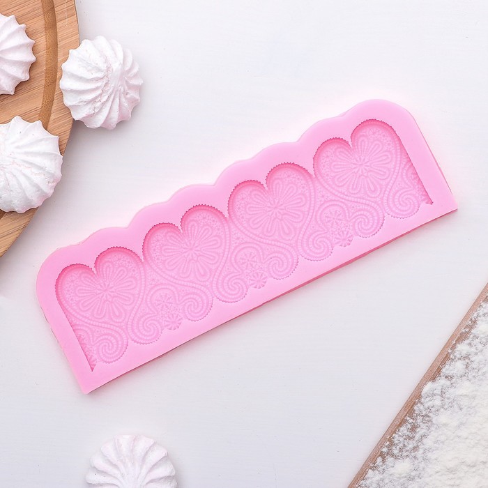 Молд 18,2х6,1х0,8 см "Сердца", цвет розовый