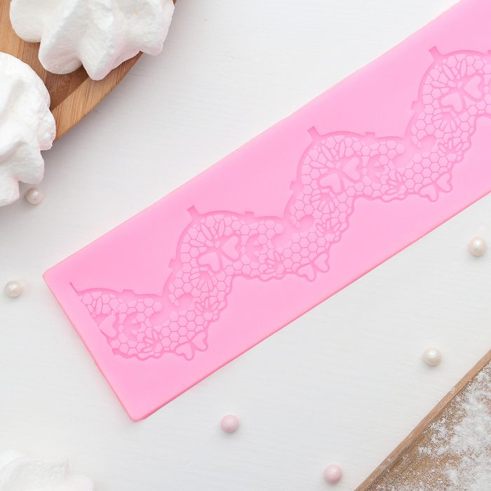 Коврик для айсинга 17,1х5х0,5 см "Кружево", цвет розовый