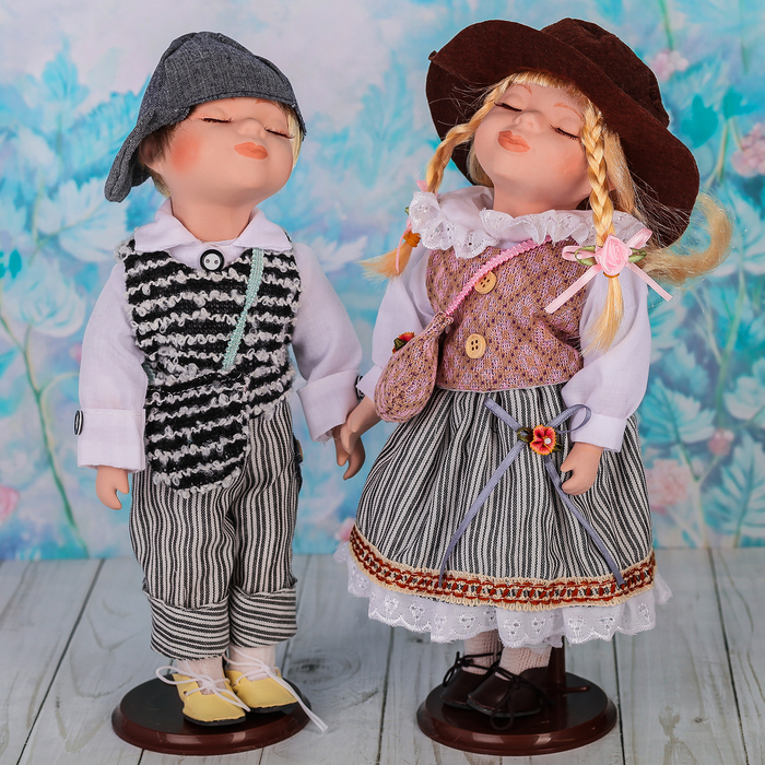 Кукла коллекционная парочка поцелуй (набор 2 шт) "Поцелуй в жилетиках" 30 см