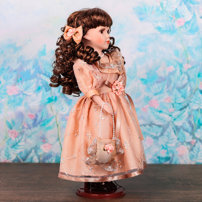 Кукла коллекционная "Альбина" 40 см